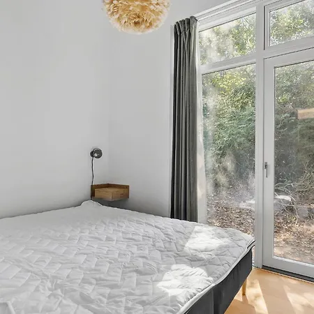 4 Bedroom Front In *