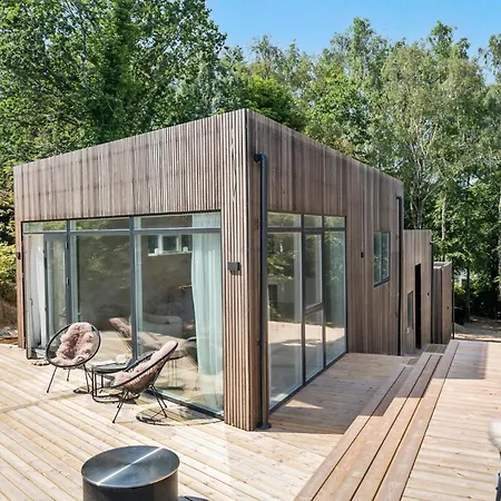 4 Bedroom Front In *